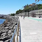 Apartment Beachfront Cascais,estoril